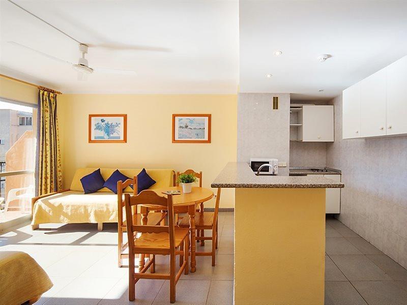 Martinez Apartments Palmanova Dış mekan fotoğraf