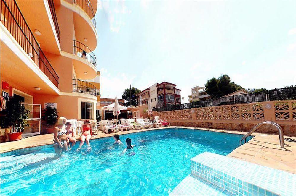 Martinez Apartments Palmanova Dış mekan fotoğraf